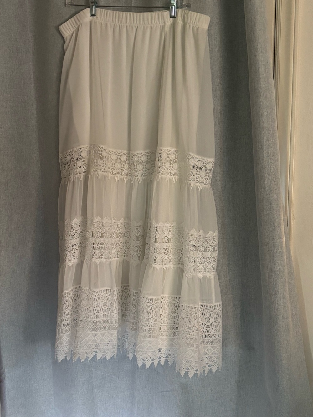 Chico's White Lace Tiered Midi Skirt
